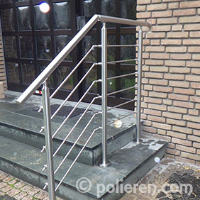 Treppeneingang-c2.jpg